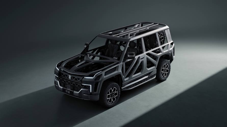 重庆城口县集智展企业管理咨询仰望U8硬派越野的科技魅力，国能汽车对传统燃油车市场的冲击